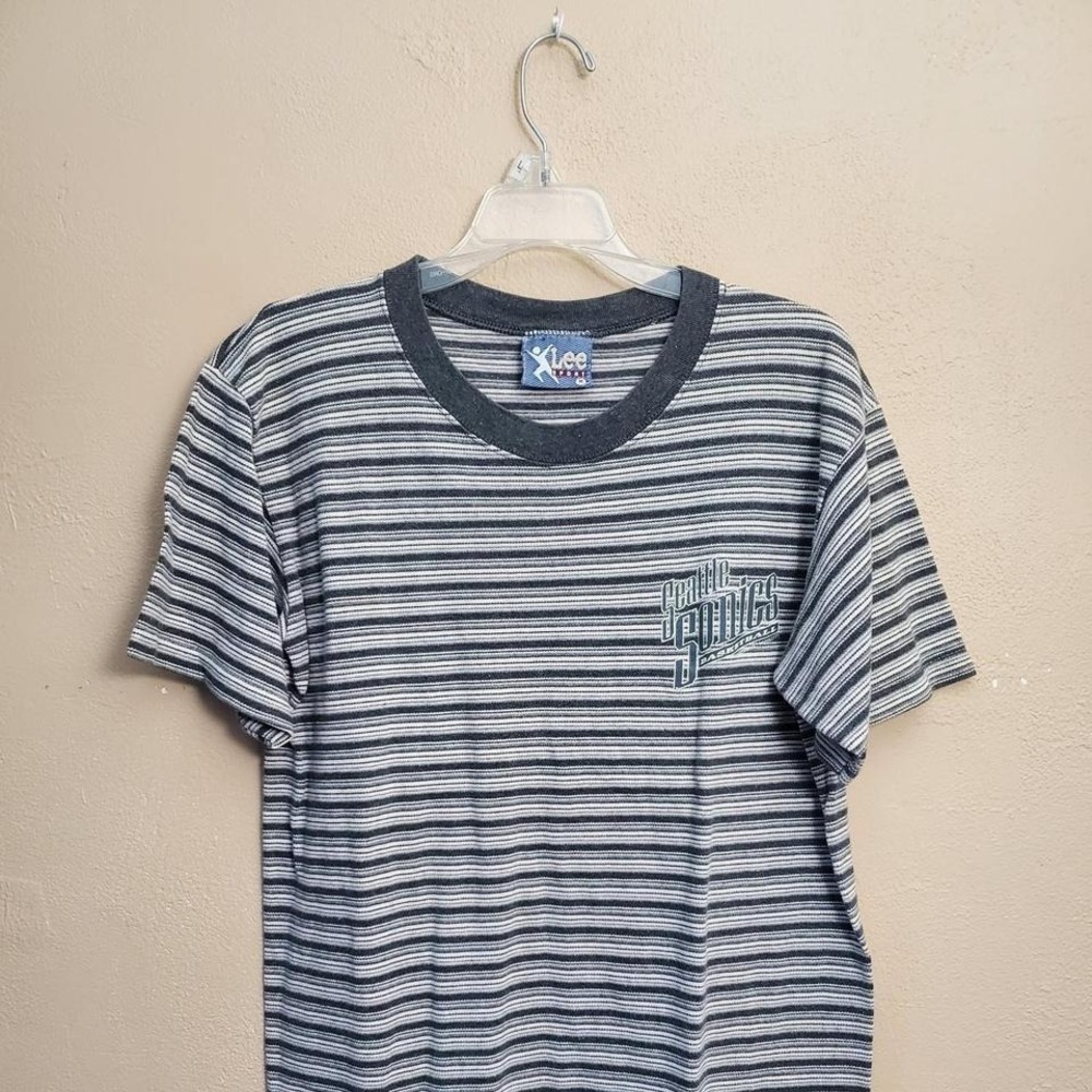 90s Seattle Sonics striped t-shirt